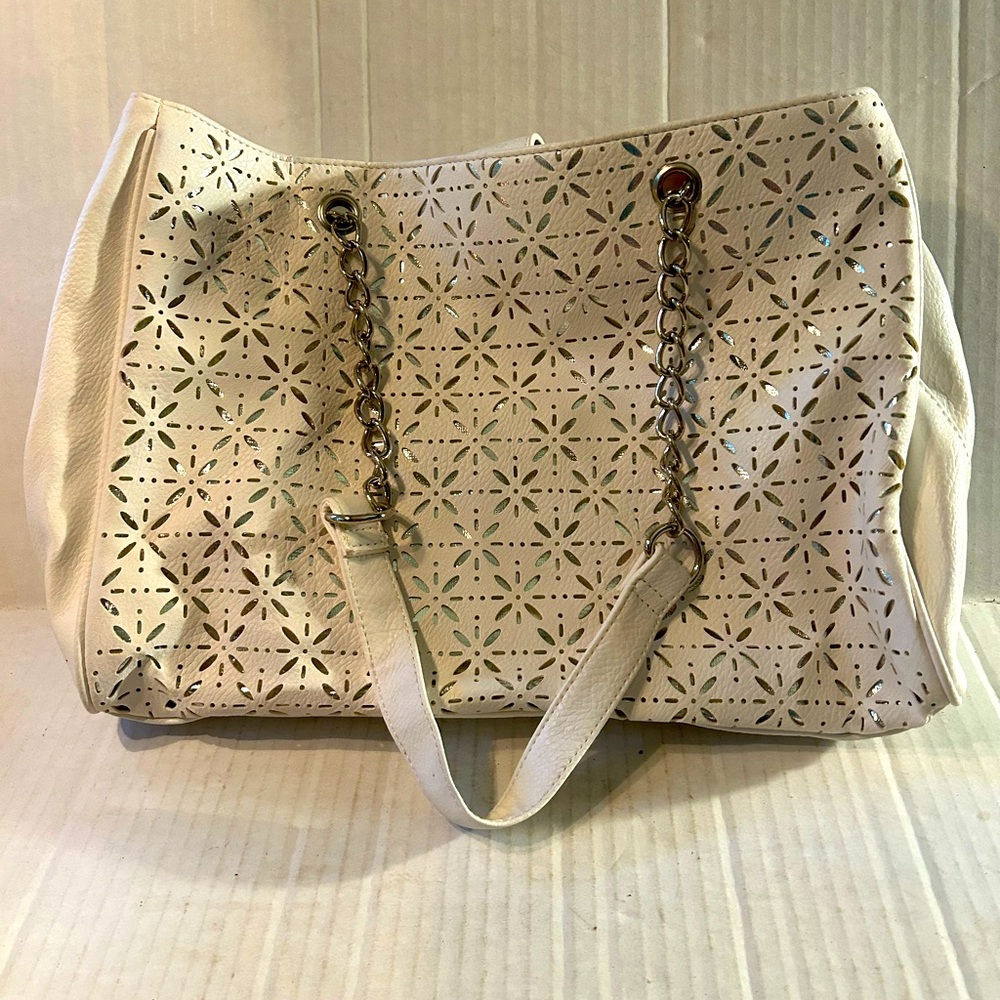 Woman’s white and silver 3 pocket designed shoulder bag